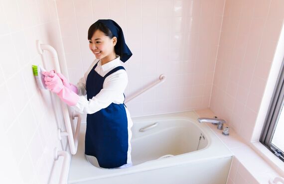 しつこい浴室のぬめりやカビも綺麗さっぱり | 福岡市でハウスクリーニングならモンキー ウォッシュ